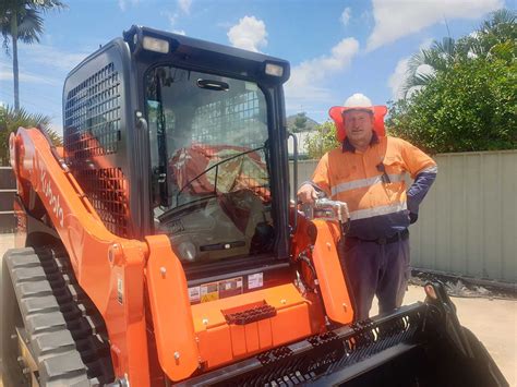 skid steer licence townsville|professional training townsville.